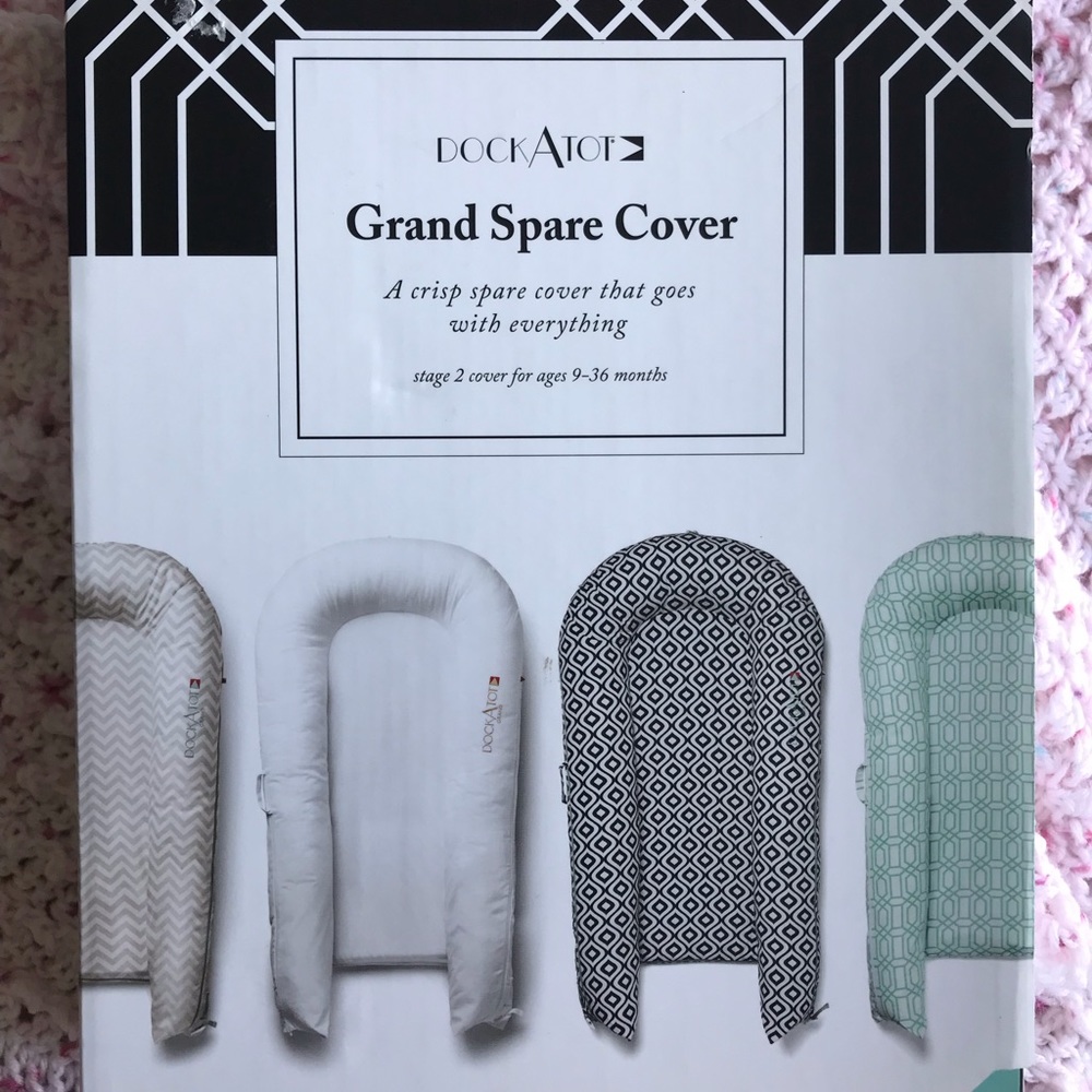 NIB DockaTot Grand Spare Cover Strawberry Cream🍓